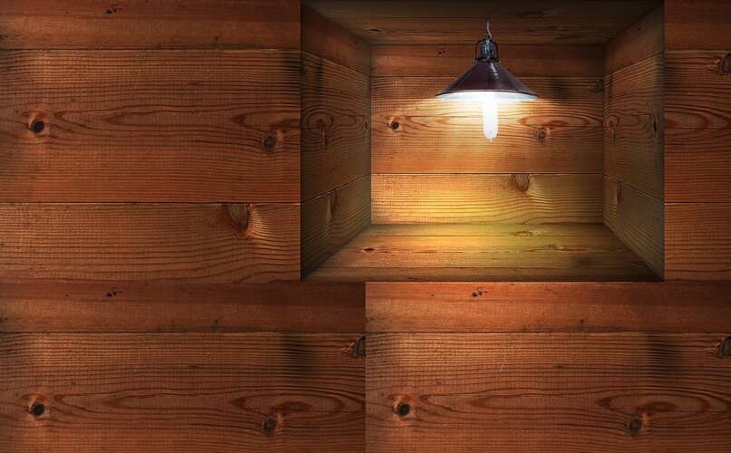 caja de luz elaborada con madera