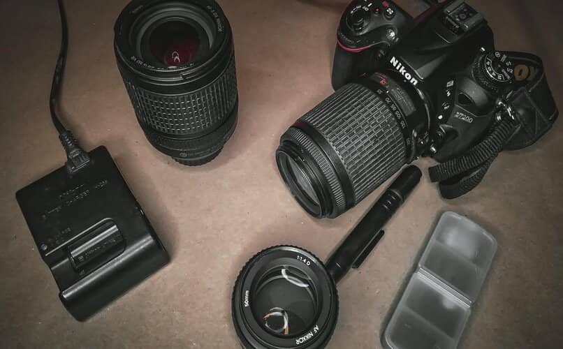 camara de fotografia con bateria