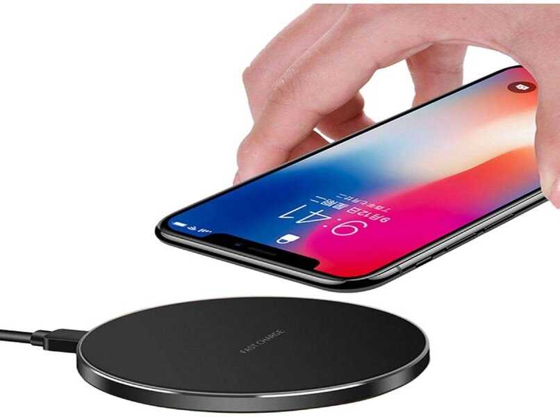 conoce las ventajas de los cargadores inalambricos