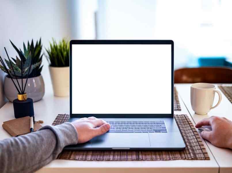 aprende que debes tener en cuenta a la hora de comprar un ordenador portatil de 13 pulgadas